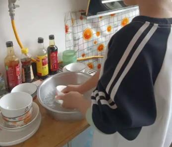 常宁帮妈妈做家务的收获有哪些？